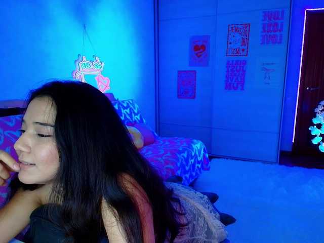 MilanaMittt live cam on BongaCams