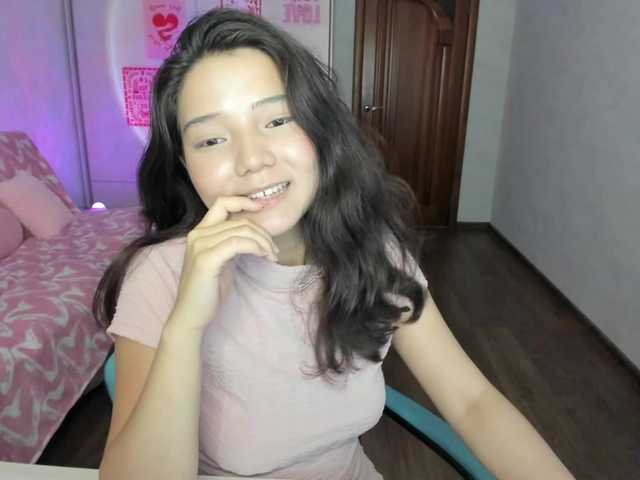 MilanaMittt live cam on BongaCams