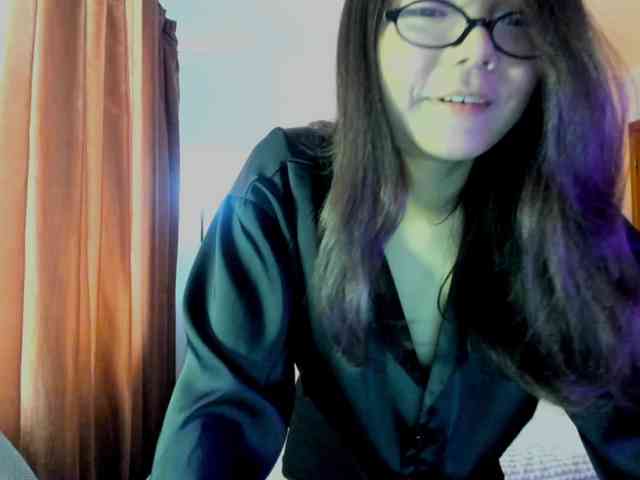 MilanaMittt webcam