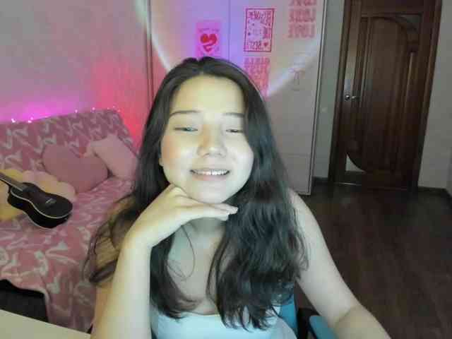 MilanaMittt webcam
