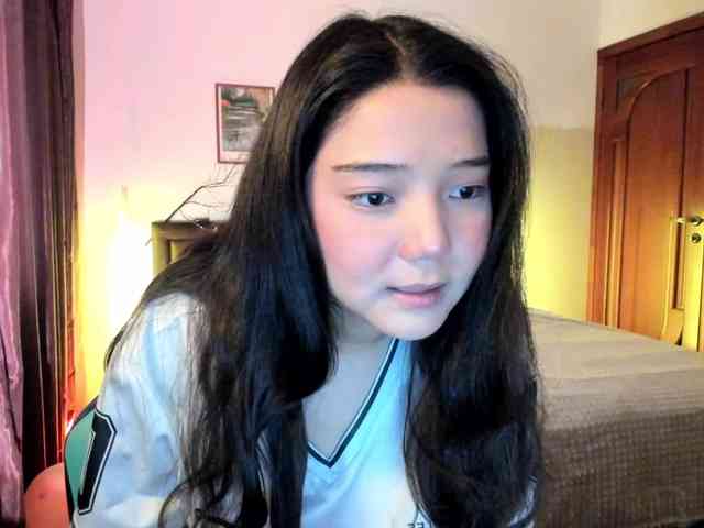 MilanaMittt webcam