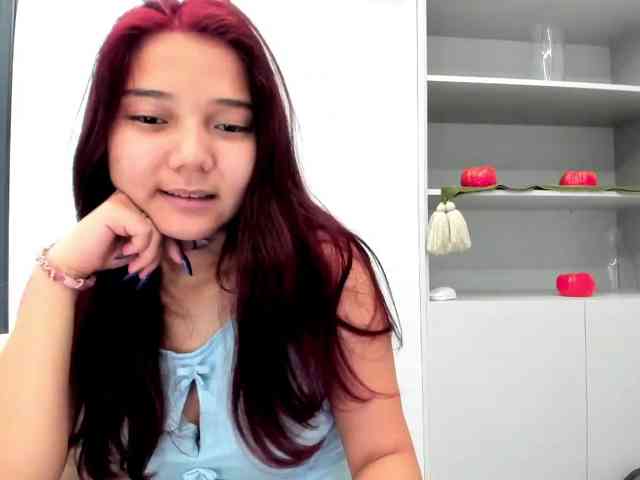 MilanaMittt webcam