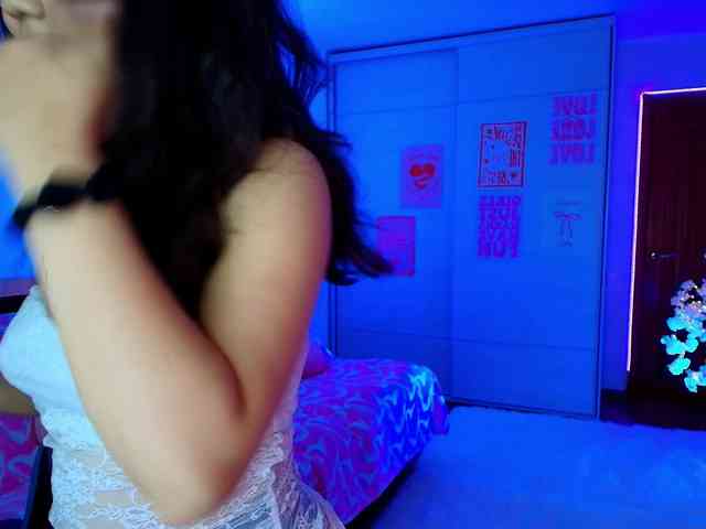 MilanaMittt webcam