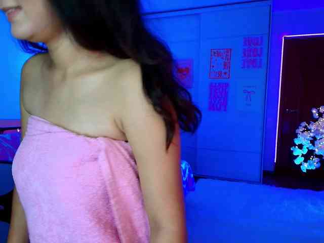 MilanaMittt webcam