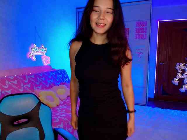 MilanaMittt webcam