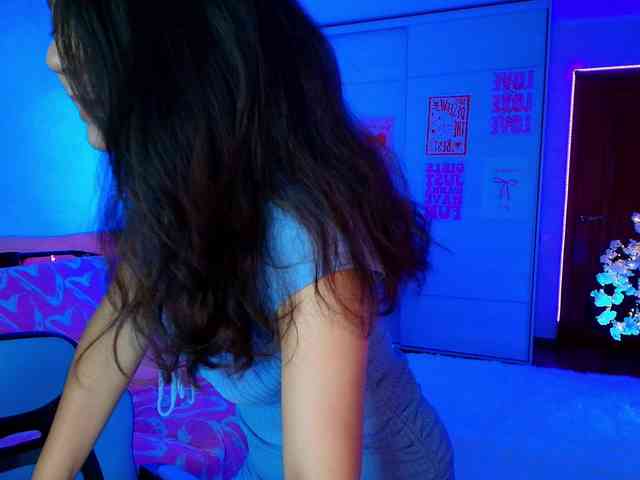 Model: MilanaMittt