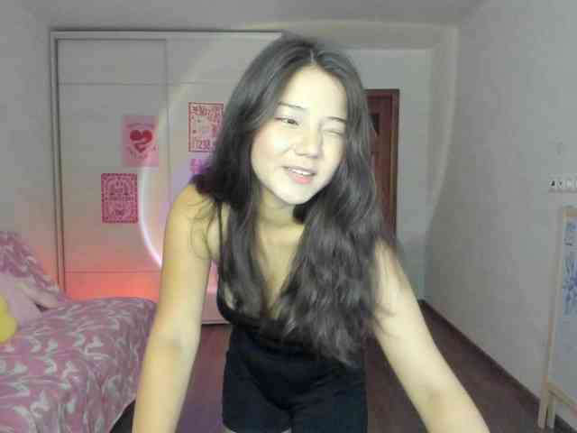 MilanaMittt webcam