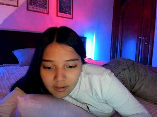 MilanaMittt webcam