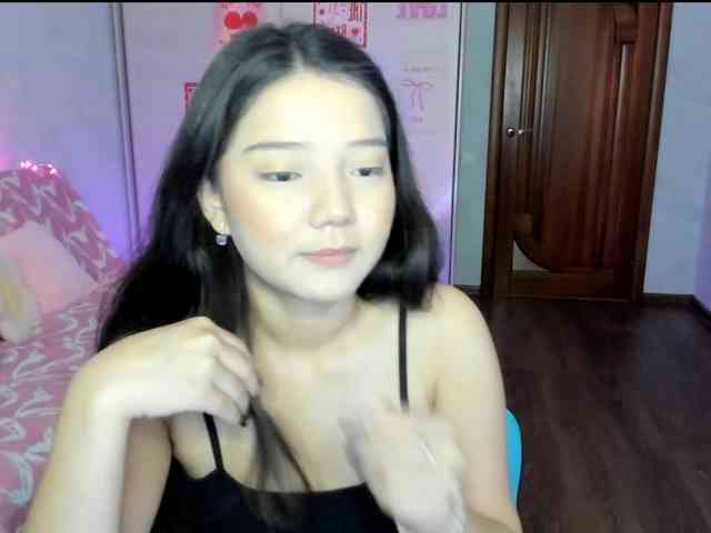 MilanaMittt webcam