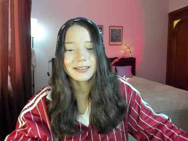 MilanaMittt webcam