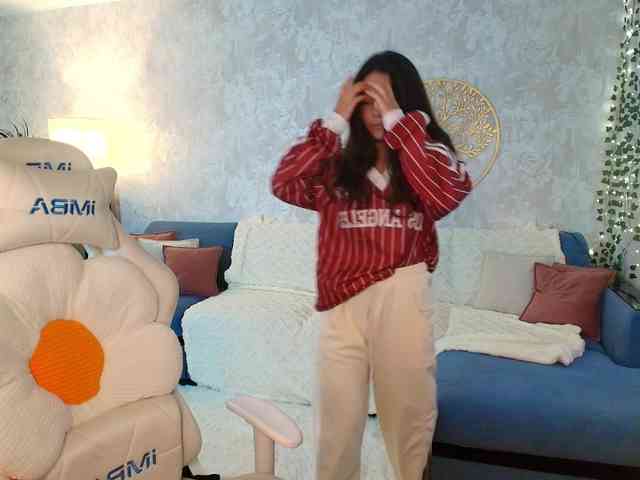 MilanaMittt webcam