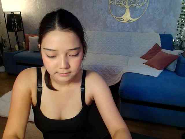 MilanaMittt webcam