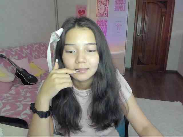 MilanaMittt webcam