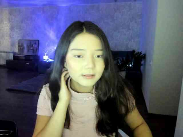 MilanaMittt webcam