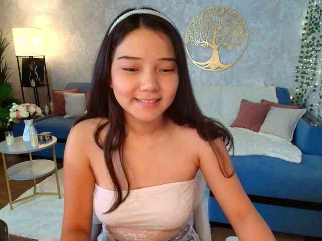 MilanaMittt webcam