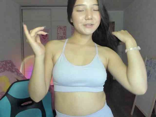 MilanaMittt webcam