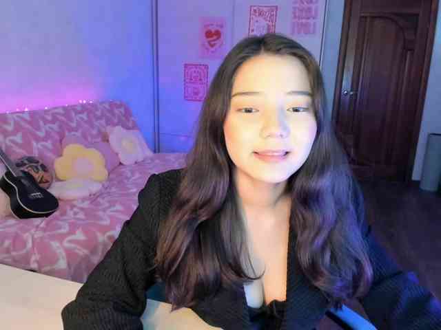 MilanaMittt webcam