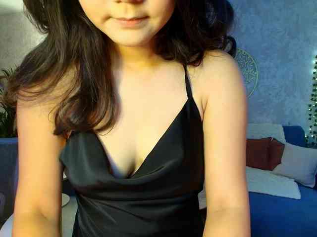MilanaMittt webcam