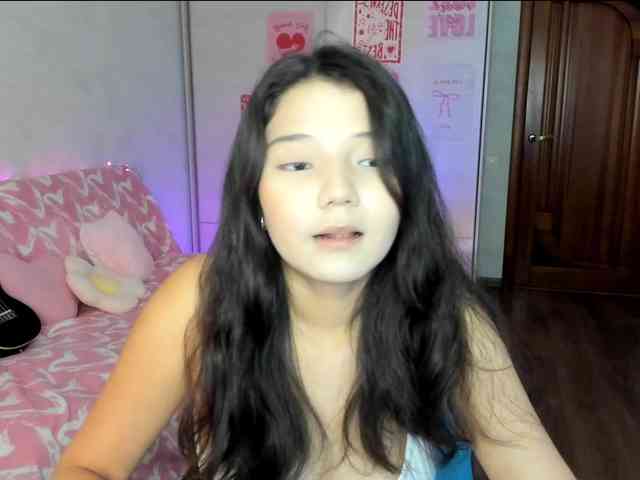 MilanaMittt webcam