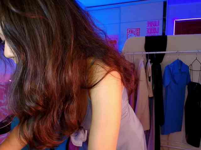 MilanaMittt webcam