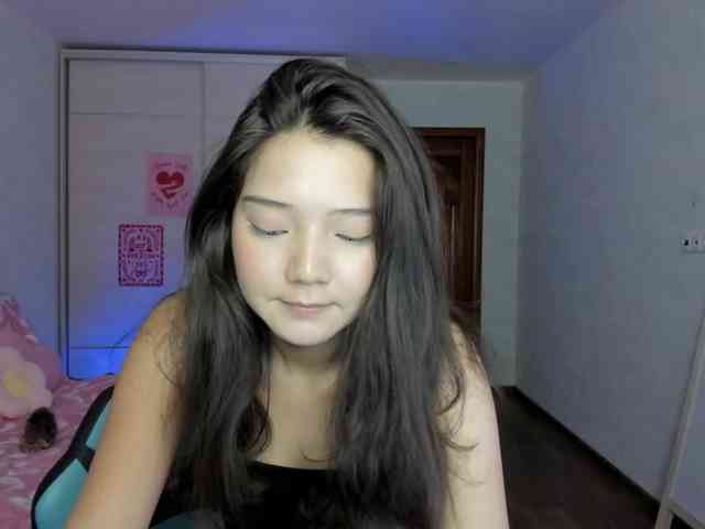 MilanaMittt webcam
