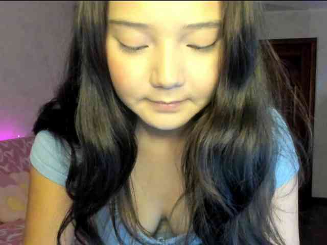 MilanaMittt webcam