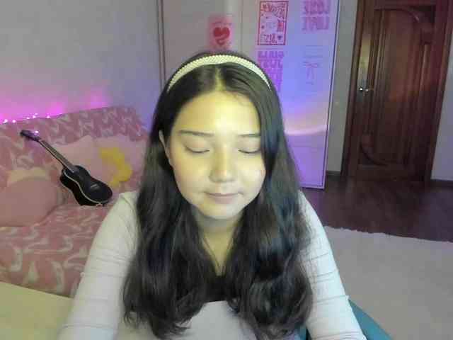 MilanaMittt webcam