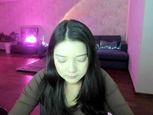 MilanaMittt webcam