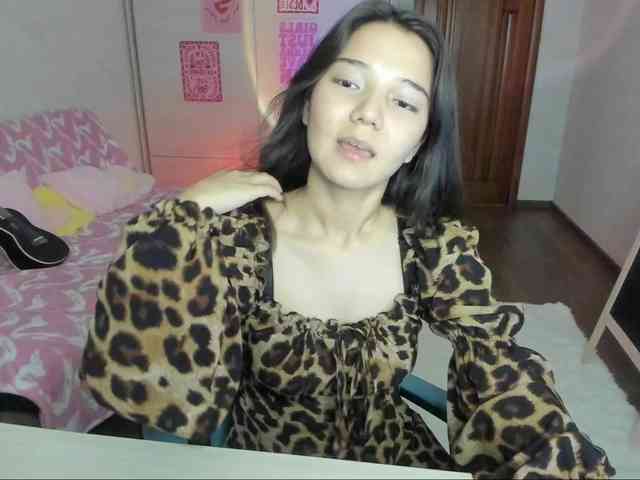 MilanaMittt webcam