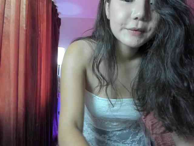 MilanaMittt webcam