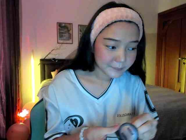 MilanaMittt webcam