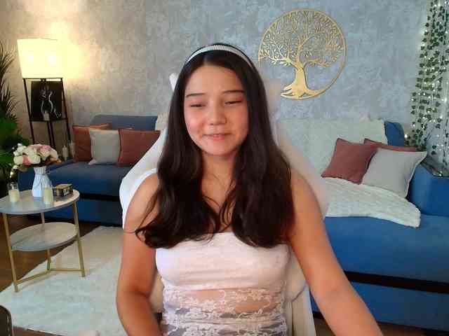 MilanaMittt webcam
