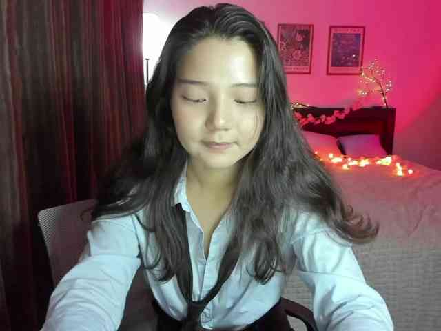 MilanaMittt webcam