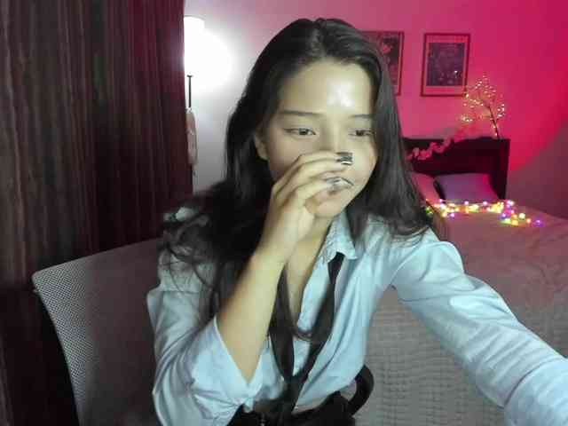 MilanaMittt webcam