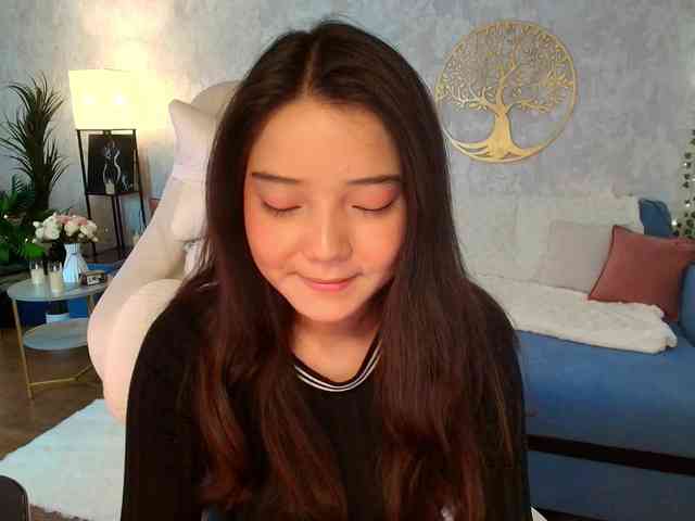 MilanaMittt webcam