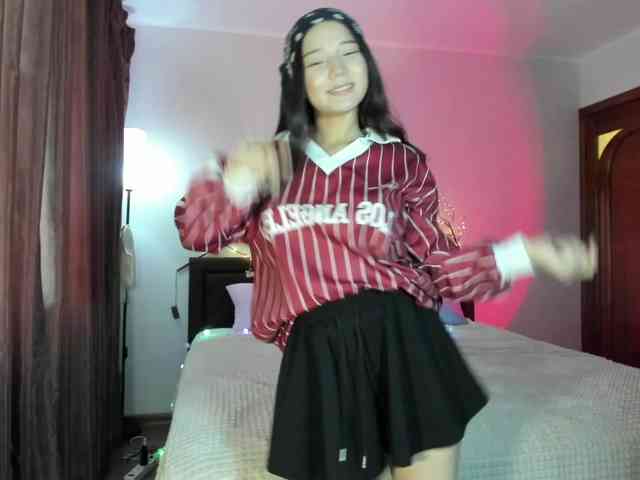 MilanaMittt webcam