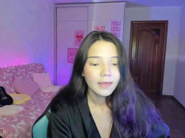 MilanaMittt webcam
