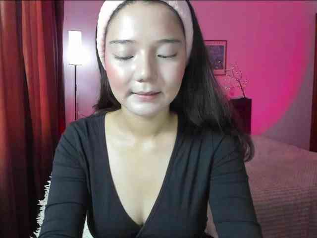 MilanaMittt webcam