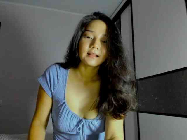 MilanaMittt webcam