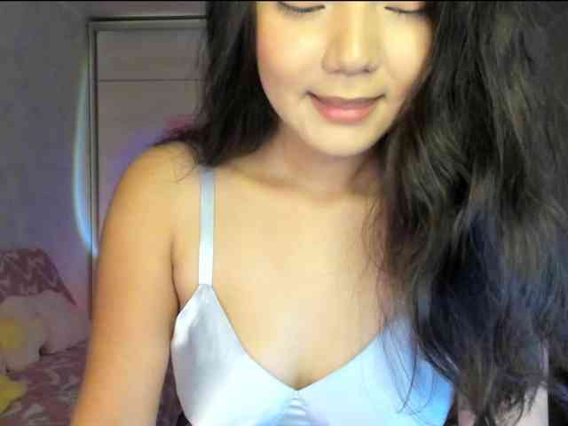 MilanaMittt webcam