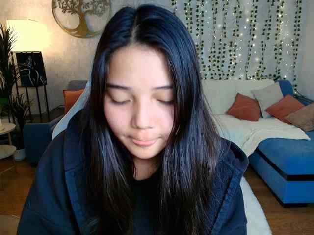 MilanaMittt webcam