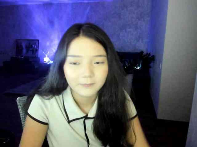 MilanaMittt webcam