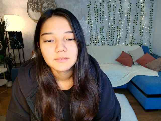 MilanaMittt webcam