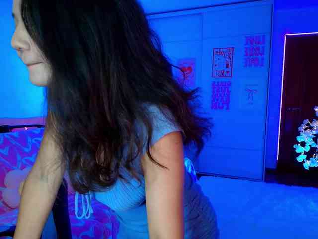 MilanaMittt webcam
