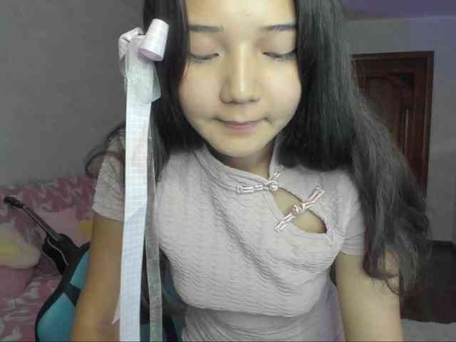 MilanaMittt webcam