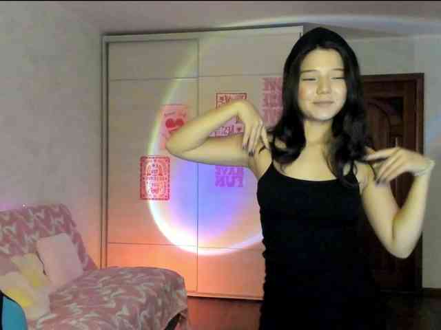 MilanaMittt webcam