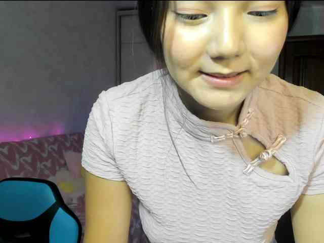MilanaMittt webcam
