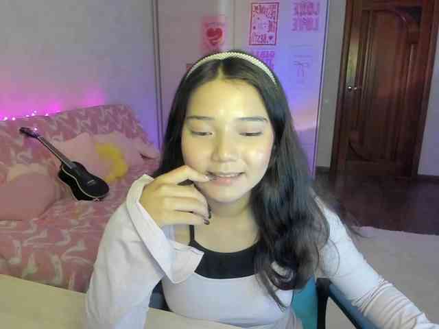 MilanaMittt webcam