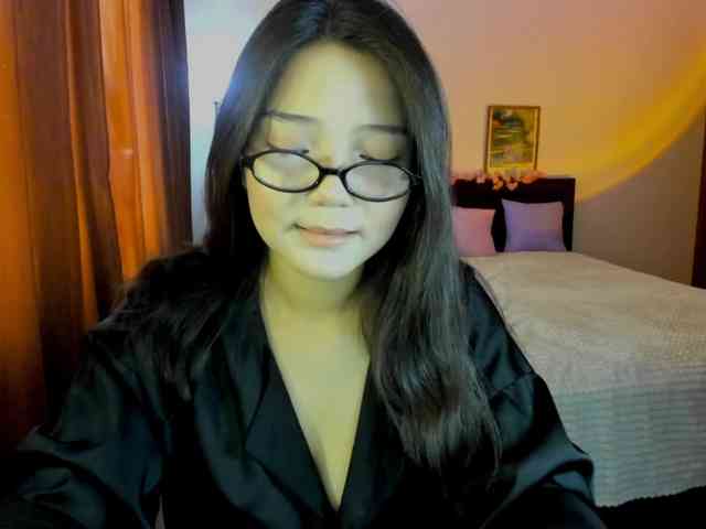 MilanaMittt webcam