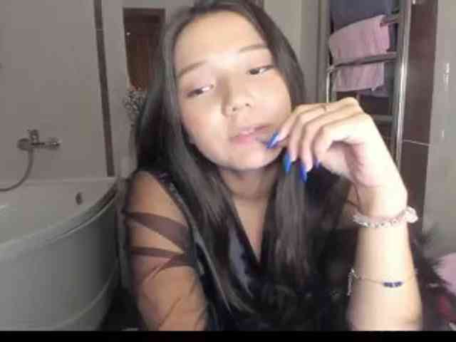 MilanaMittt webcam